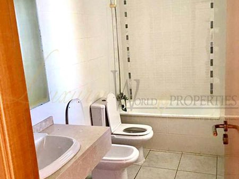 Town House for Sale in Costa Adeje, Tenerife, España 29