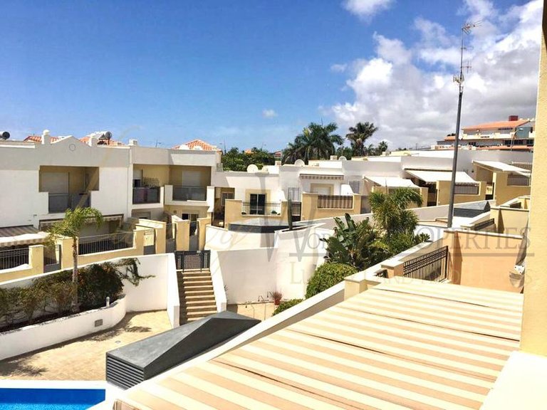 Town House for Sale in Costa Adeje, Tenerife, España 33