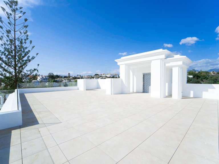 Villa for Sale in Marbella, Malaga 22