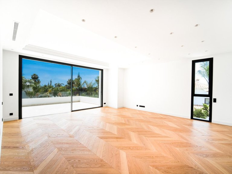 Villa for Sale in Marbella, Malaga 13