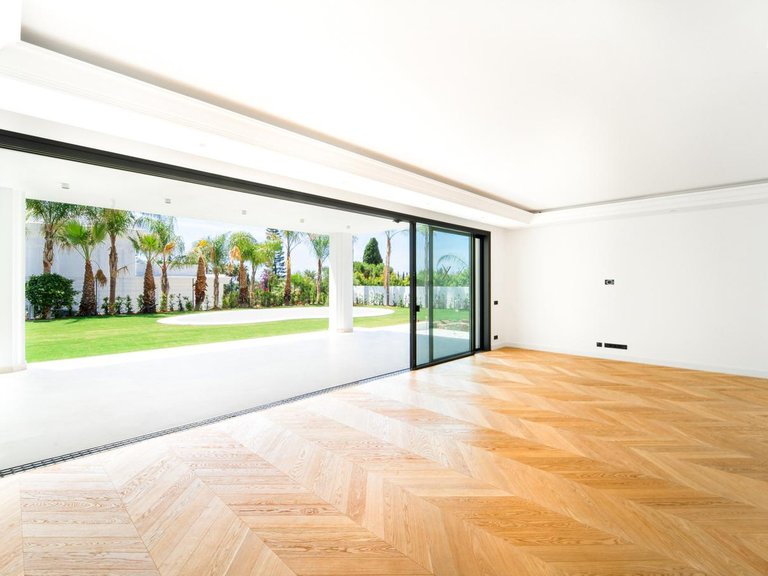 Villa for Sale in Marbella, Malaga 3