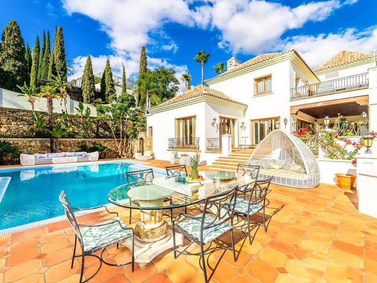 Вилла на продажу в Бенахависе, Малага 23