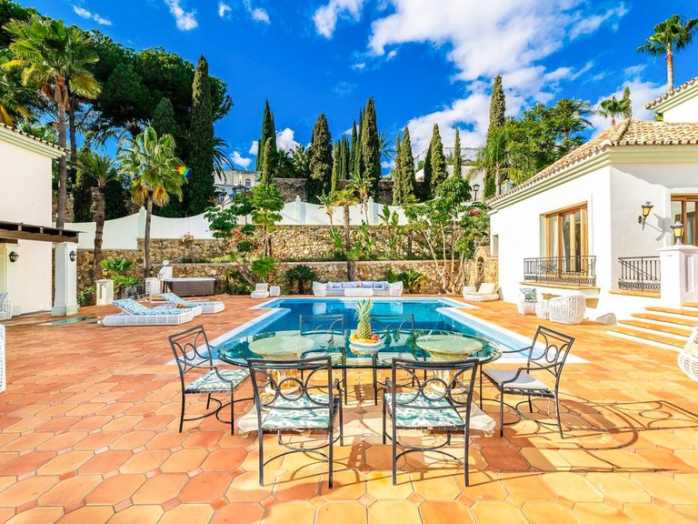 Вилла на продажу в Бенахависе, Малага 25