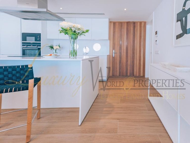 Villa for Sale in Guia De Isora, Tenerife, España 16