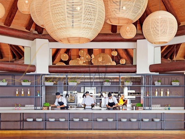 Villa for Sale in Guia De Isora, Tenerife, España 46