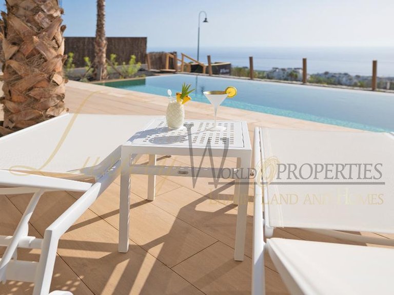 Villa for Sale in Guia De Isora, Tenerife, España 7