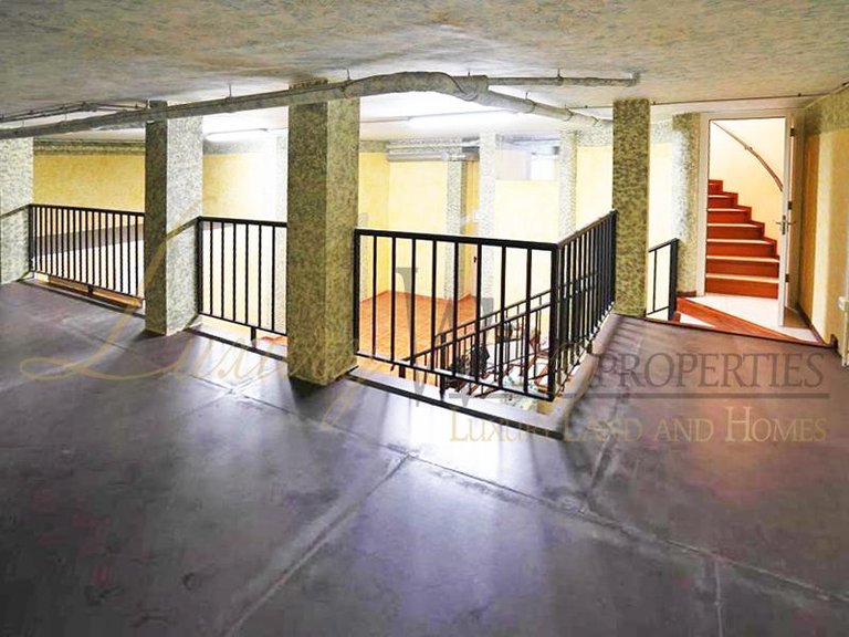 Villa for Sale in Costa Adeje, Tenerife, España 18