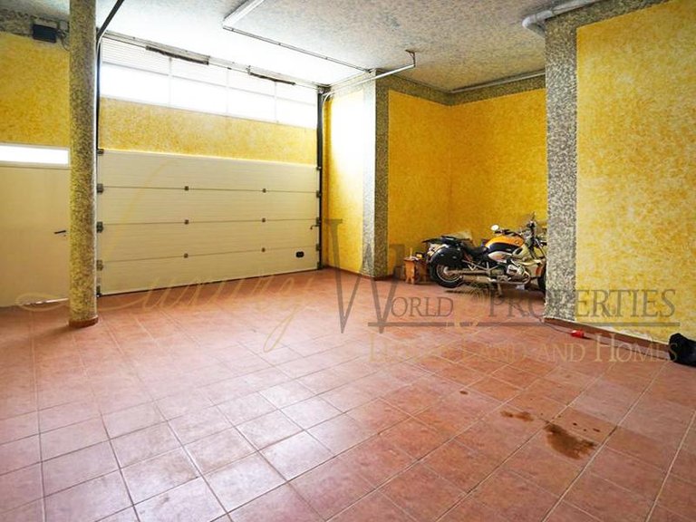 Villa for Sale in Costa Adeje, Tenerife, España 20