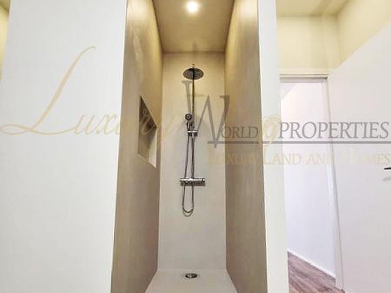 Apartment for Sale in Costa Del Silencio, Tenerife, España 12