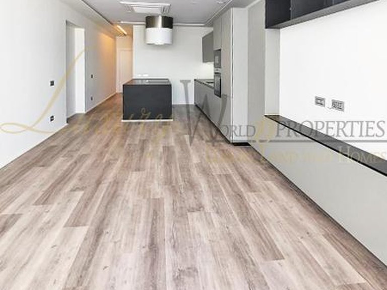 Apartment for Sale in Costa Del Silencio, Tenerife, España 4