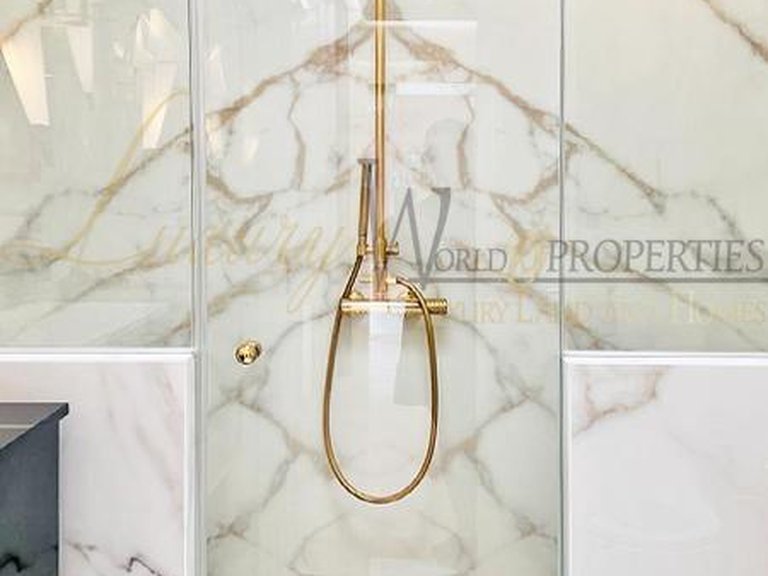 Villa for Sale in Costa Adeje, Tenerife, España 20