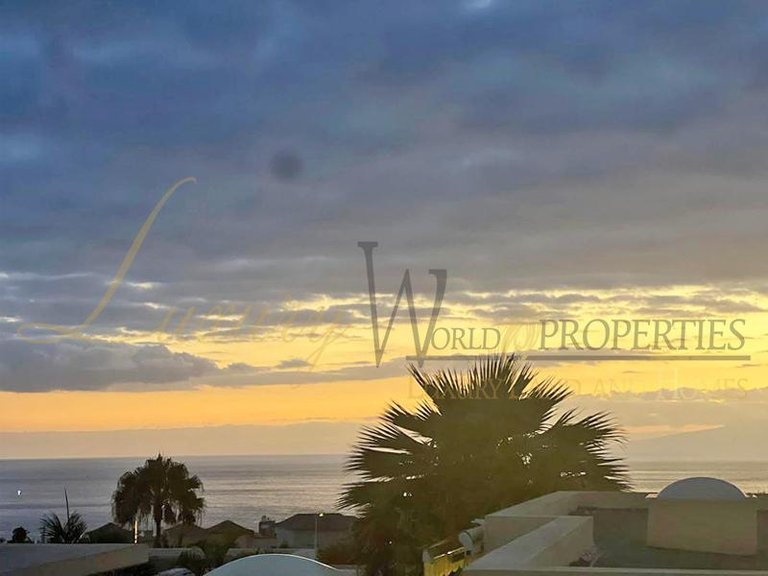 Villa for Sale in Costa Adeje, Tenerife, España 25