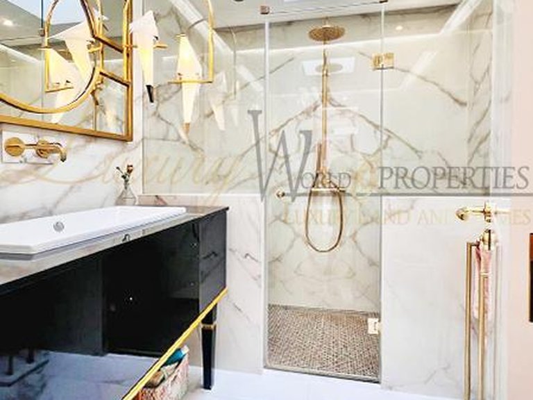 Villa for Sale in Costa Adeje, Tenerife, España 21