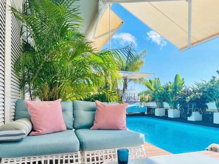 Villa for Sale in Costa Adeje, Tenerife, España 2