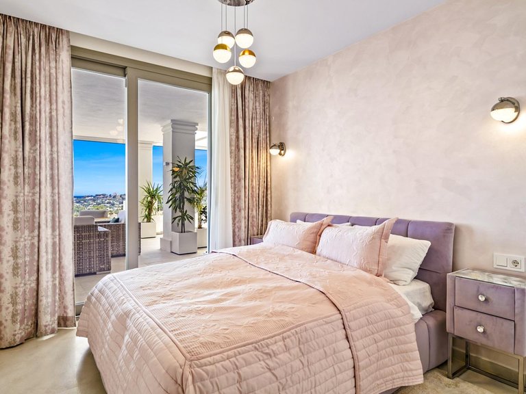 Apartment for Sale in Marbella, Malaga 17