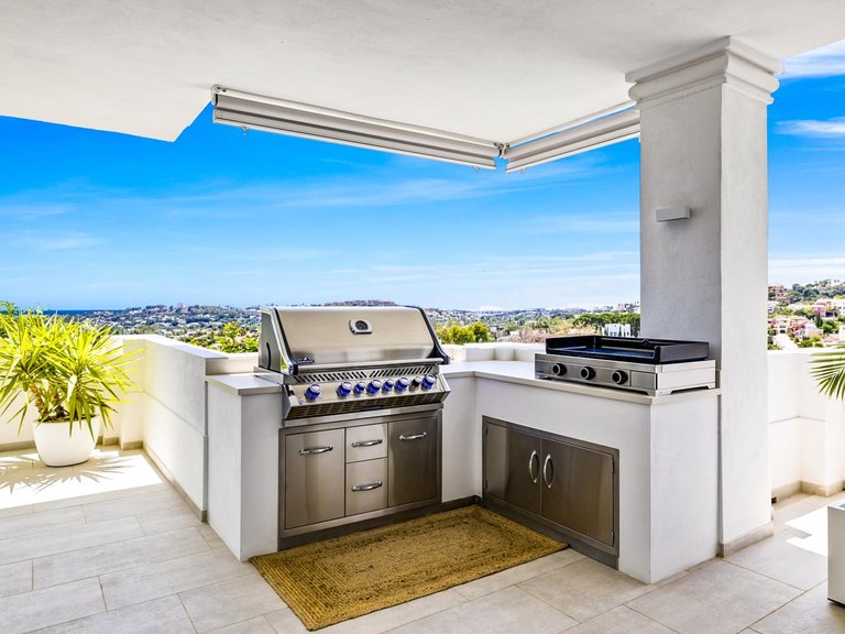 Apartment for Sale in Marbella, Malaga 11
