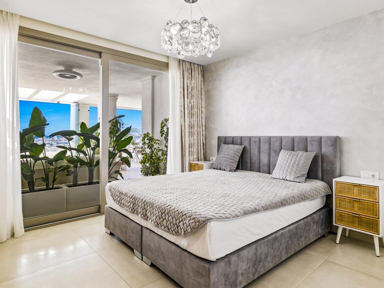 Apartment for Sale in Marbella, Malaga 15