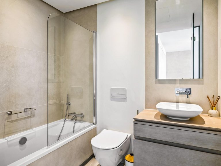 Apartment for Sale in Marbella, Malaga 18