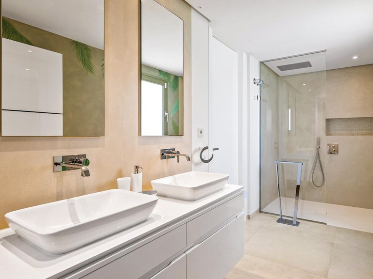 Apartment for Sale in Marbella, Malaga 14