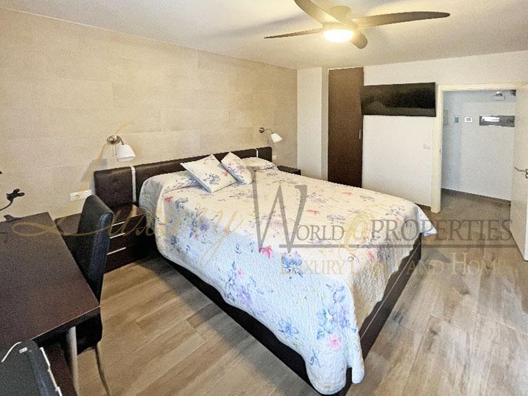 Apartment for Sale in Costa Adeje, Tenerife, España 8