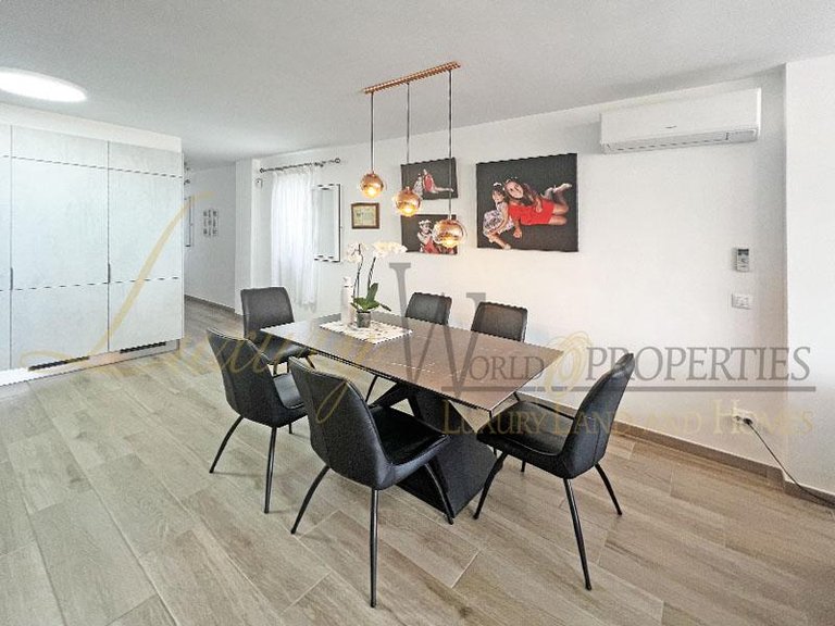 Apartment for Sale in Costa Adeje, Tenerife, España 2