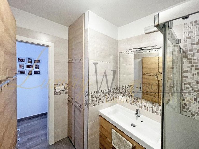 Apartment for Sale in Costa Adeje, Tenerife, España 12