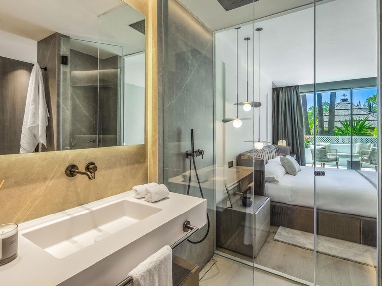 Apartment for Sale in Marbella, Malaga 12