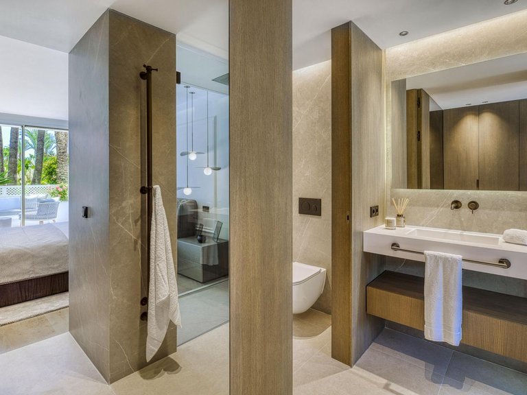 Apartment for Sale in Marbella, Malaga 17