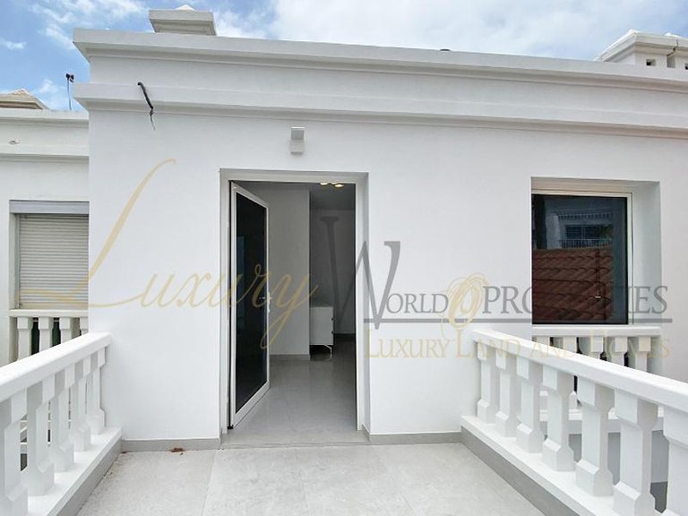 Villa for Sale in Costa Adeje, Tenerife, España 27