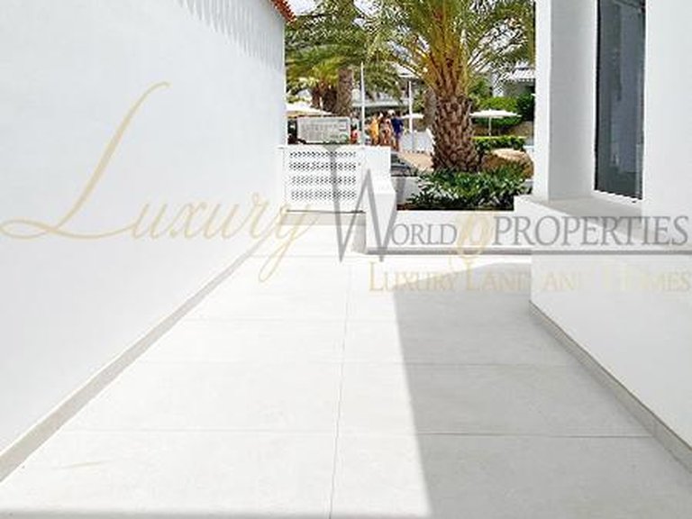 Villa for Sale in Costa Adeje, Tenerife, España 29