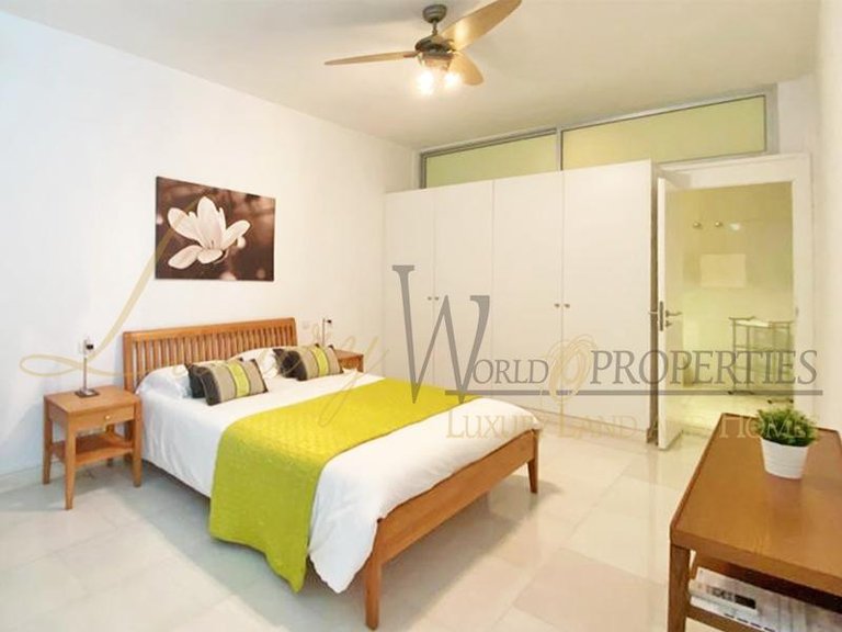 Villa for Sale in Costa Adeje, Tenerife, España 13