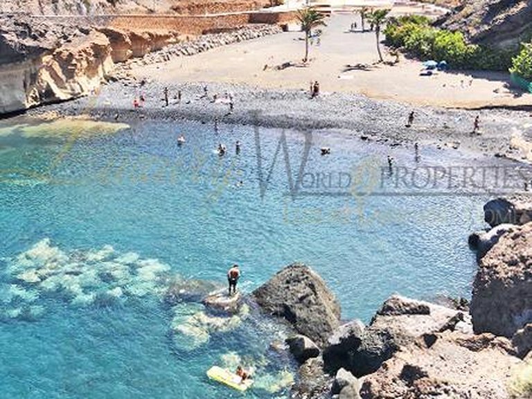 Apartment for Sale in Playa Paraiso, Tenerife, España 28