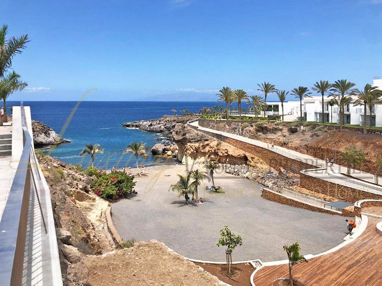 Apartment for Sale in Playa Paraiso, Tenerife, España 27