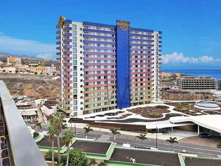 Apartment for Sale in Playa Paraiso, Tenerife, España 5