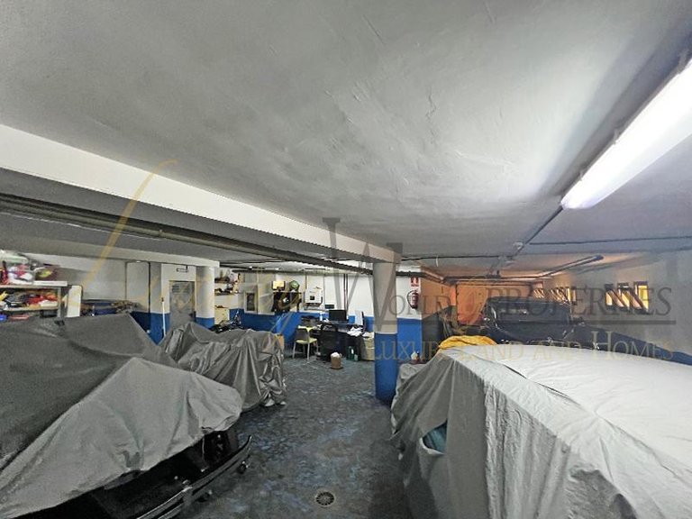 Villa for Sale in Costa Adeje, Tenerife, España 28