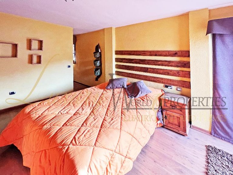 Villa for Sale in Costa Adeje, Tenerife, España 15