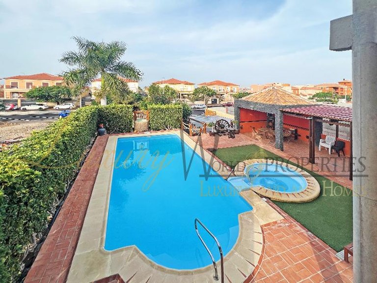 Villa for Sale in Costa Adeje, Tenerife, España 27