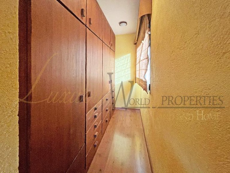 Villa for Sale in Costa Adeje, Tenerife, España 18