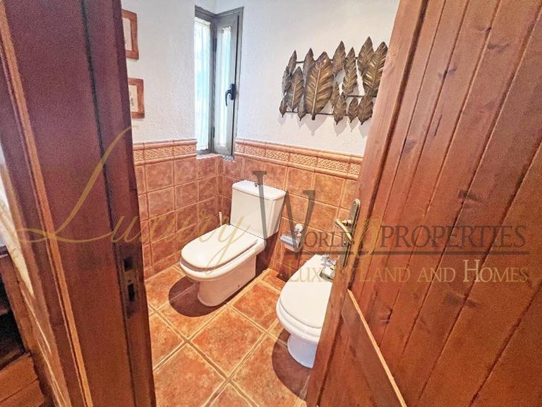 Villa for Sale in Costa Adeje, Tenerife, España 21