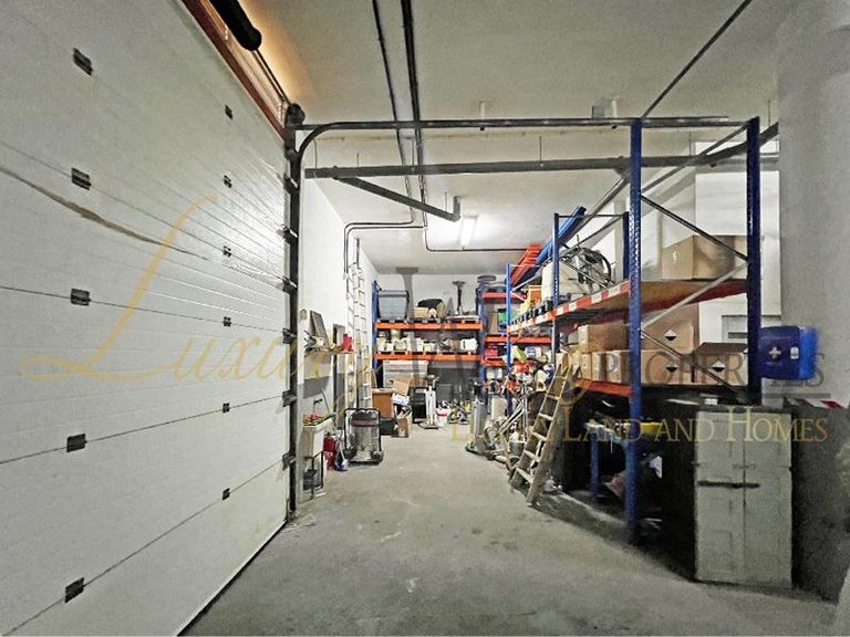 Villa for Sale in Costa Adeje, Tenerife, España 30