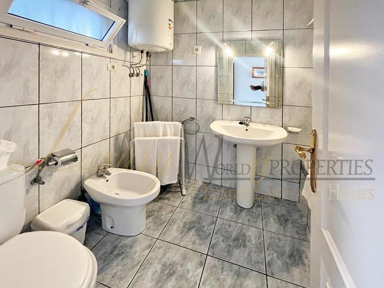 Apartment for Sale in Costa Adeje, Tenerife, España 8