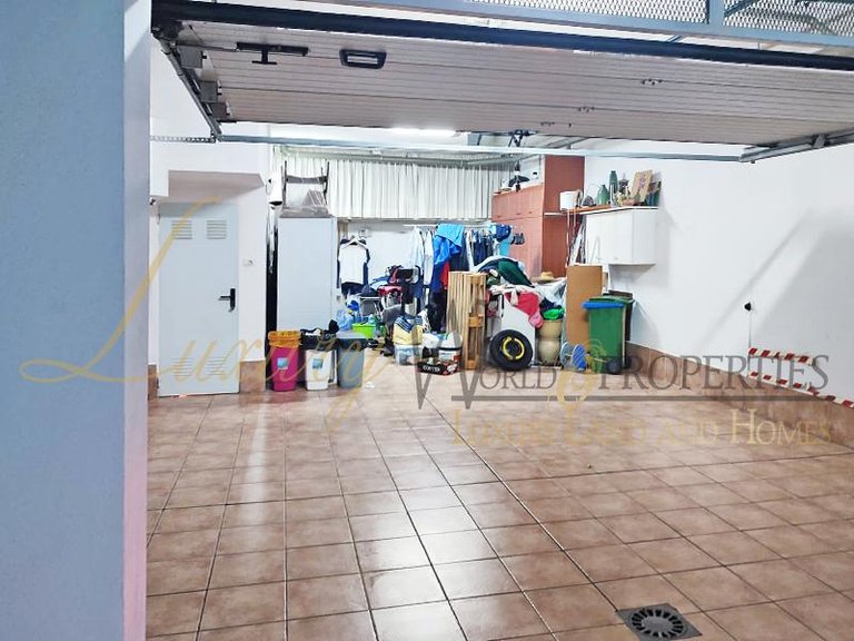 Town House for Sale in Adeje, Tenerife, España 13