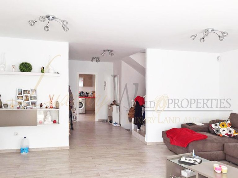 Villa for Sale in Costa Adeje, Tenerife, España 10