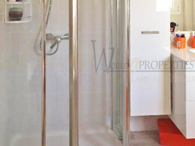 Villa for Sale in Costa Adeje, Tenerife, España 26