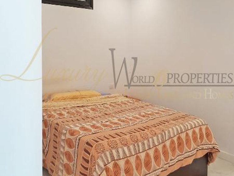 Villa for Sale in Adeje, Tenerife, España 16