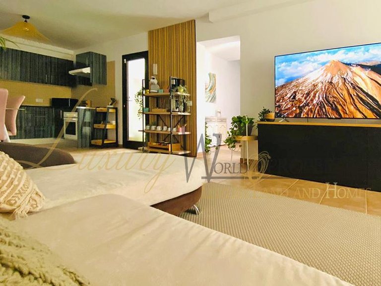 Villa for Sale in Tijoco Bajo, Tenerife, España 5