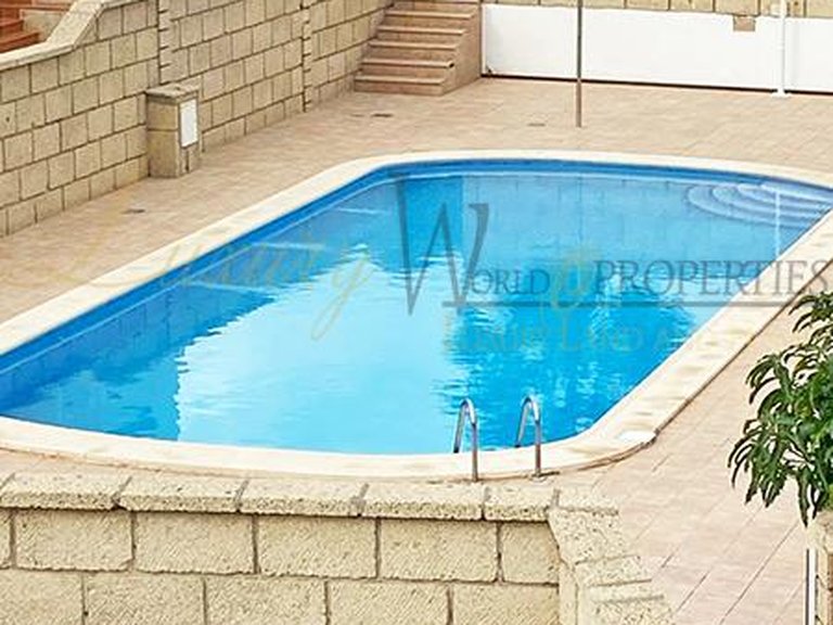 Villa for Sale in Costa Adeje, Tenerife, España 1