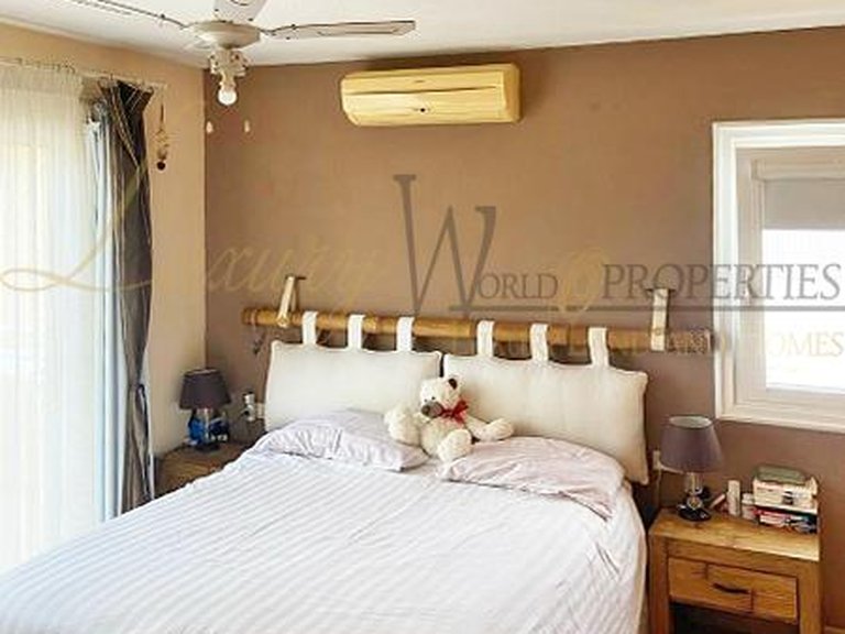 Villa for Sale in Costa Adeje, Tenerife, España 8