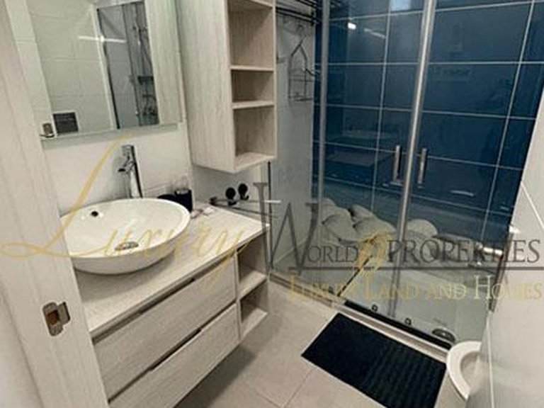 Apartment for Sale in Costa Adeje, Tenerife, España 20