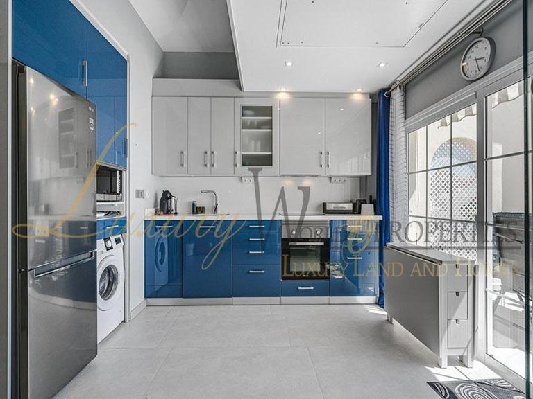 Apartment for Sale in Costa Adeje, Tenerife, España 6